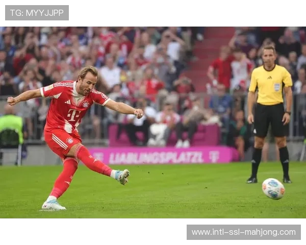 拜仁慕尼黑客场2-2战平汉堡，联赛两轮不胜领先优势缩水