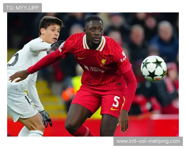 曼城新援格伊化身后防基石，安菲尔德嘘声成动力