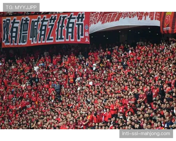 特写：上海海港主场首次启用“自由视角”转播技术，球迷可自主选择观看角度